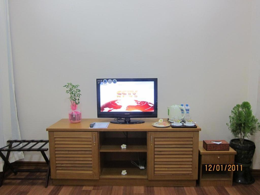 Myat Taw Win Hotel Naypyidaw Extérieur photo