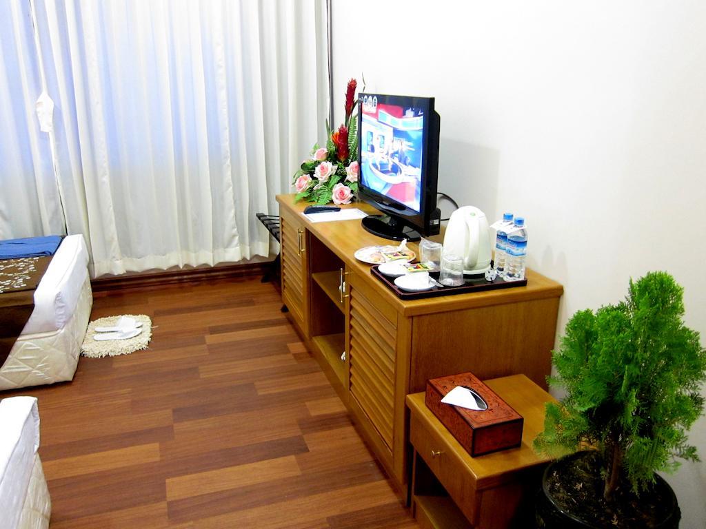 Myat Taw Win Hotel Naypyidaw Chambre photo