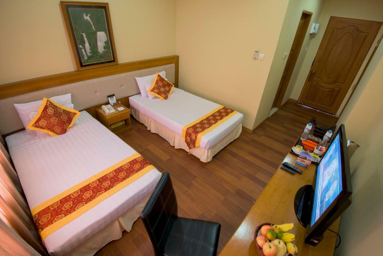 Myat Taw Win Hotel Naypyidaw Extérieur photo